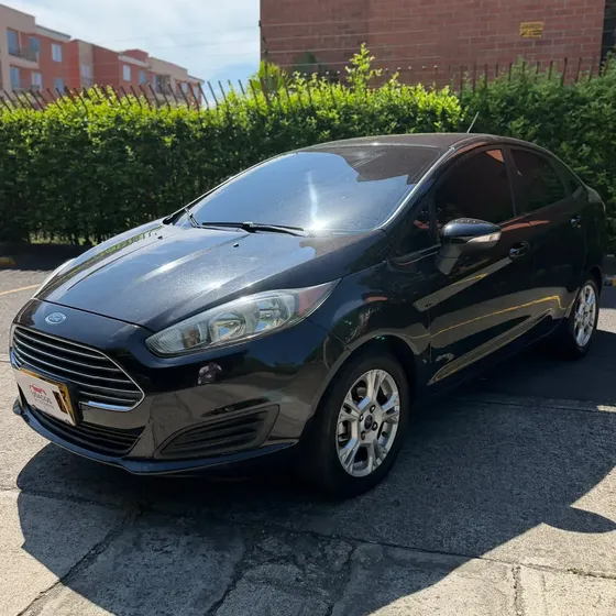 Ford Fiesta 2014 1.6 Titanium At