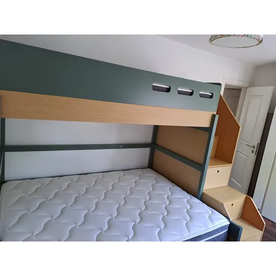 Cama Ame  Colchones 1/1/2 + Colchon 1 Pl +2 Cajonera