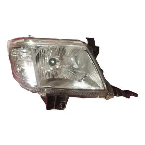 Faro Derecho Rh Toyota Hilux 2012 2015 Usado