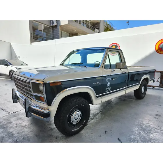Ford F-100 3.9d Lujo