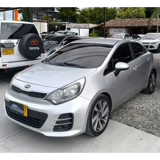 Kia Rio 2017 1.4 At Hb