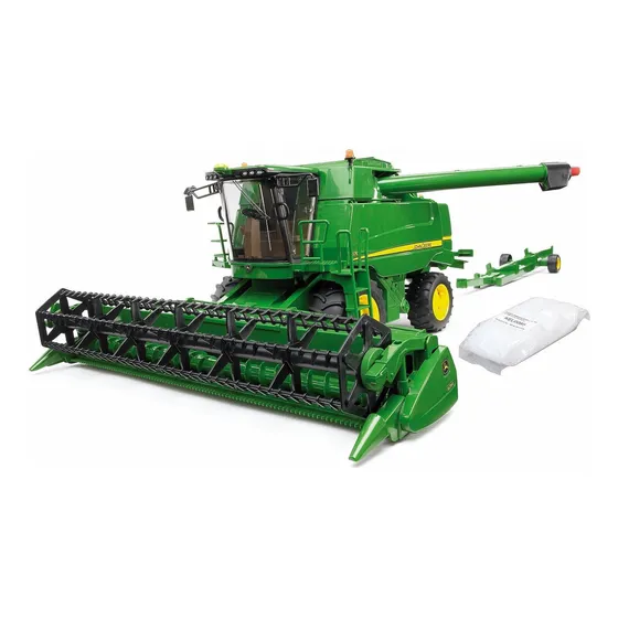 John Deere Combine Harvestewr T670i