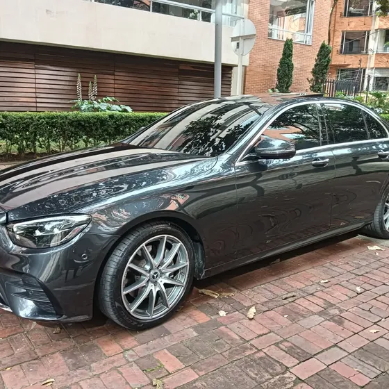Mercedes-Benz Clase E 2022 2.0 Exclusive Híbrido Tp Amg