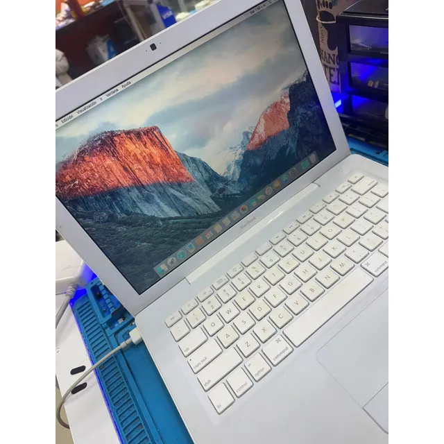 Lap Top Macbook 2009