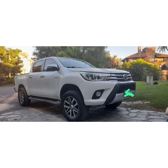 Toyota Hilux 2.8 Cd Srx 177cv 4x4 At