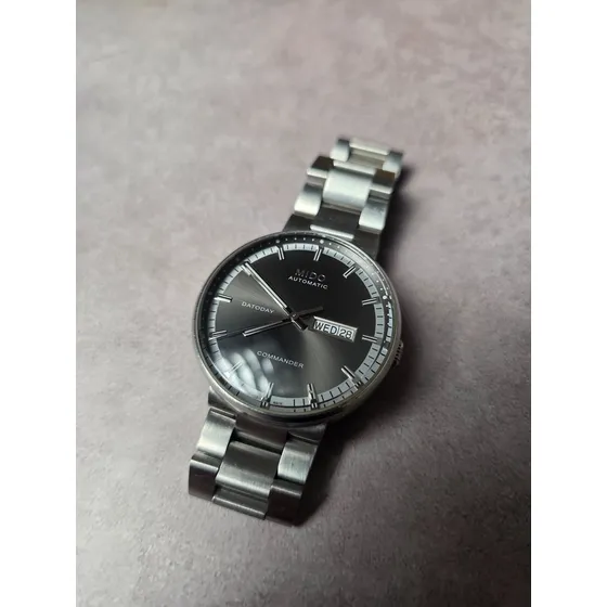 Reloj Mido Commander Datoday Automatic Plateado Plateado Gris
