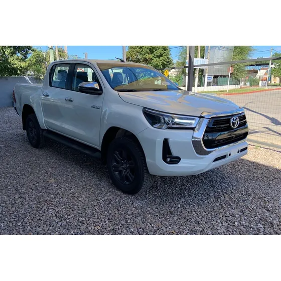 Toyota Hilux 2.8 Tdi Cd Srv 4x4 At