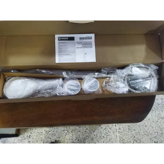 Lote De 11 Duchas De Mano Y 2 Grifos Para Lavaplatos
