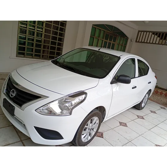 Nissan V-drive 1.6 Mt A/c Audio