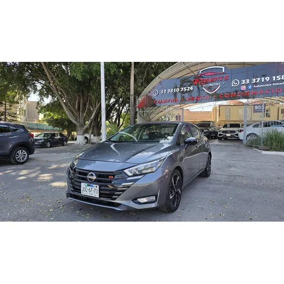 Nissan Versa 1.6 Sr Cvt