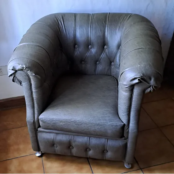 Sillon Chester 1 Cuerpo. Chesterfield Color Gris