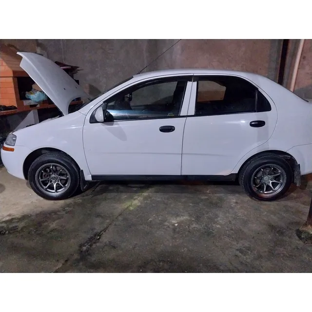 Chevrolet Aveo Family Sedan