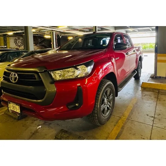 Toyota Hilux 2.7 Cabina Doble Sr Mt