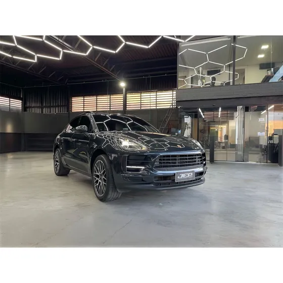 Porsche Macan 2.0 Turbo