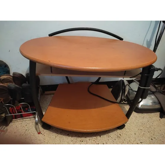 Mesa Para Tv Multiuso 3 Tramos En Madera Y Tubo De Hierro