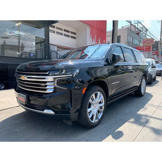Chevrolet Suburban 6.2 High Country 4x4 At