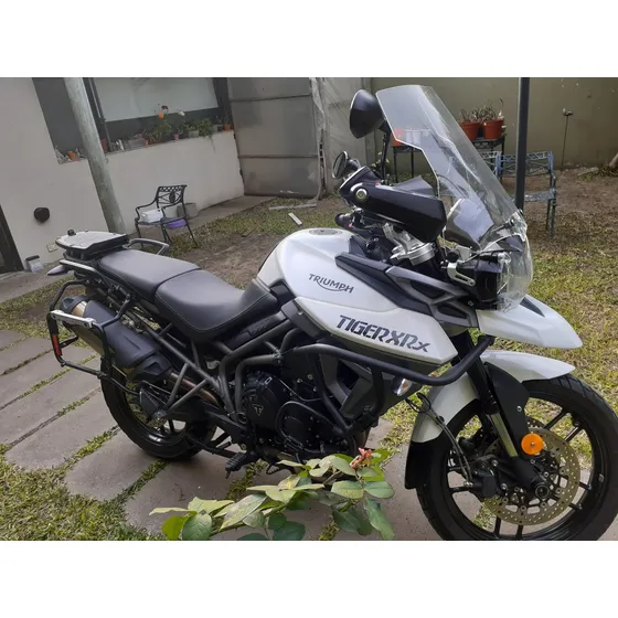 Triumph Tiger 800 Xrx