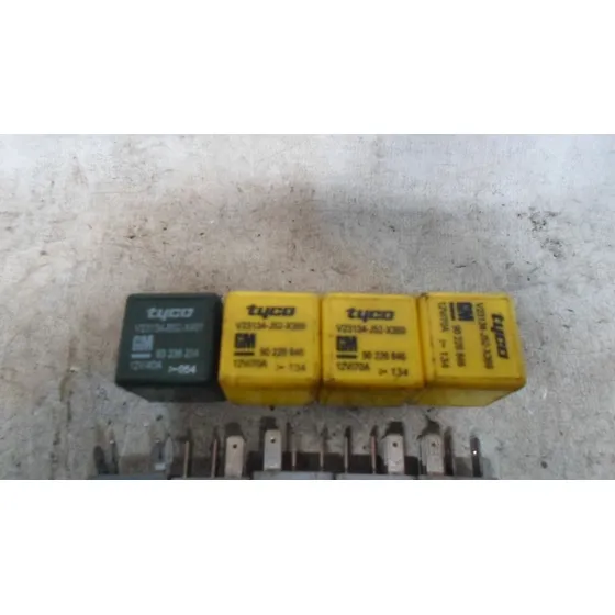 Reles - Zafira De 2001 A 2012 / C55