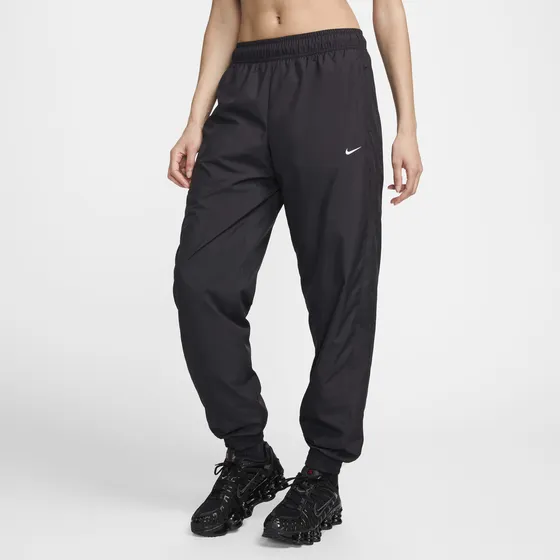 Pantalón Nike Sportswear Classic Wovens Para Mujer Fv7660-01