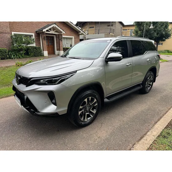Toyota Hilux Sw4 2.8 Srx 177cv 4x4 7as At