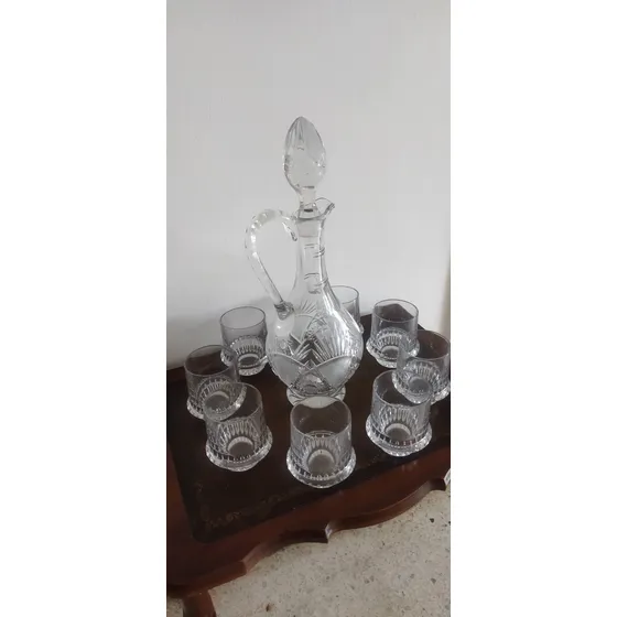 Licorera De Cristal Con 8 Vasos De Cristal