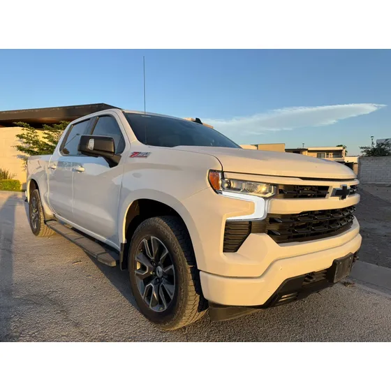Chevrolet Cheyenne 5.3 Doble Cab Rst 4x4 At