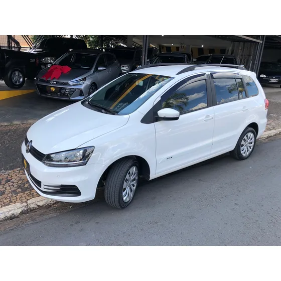 Volkswagen Spacefox 1.6 Trendline Total Flex I-motion 5p