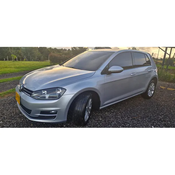 Volkswagen Golf 1.6 Highline