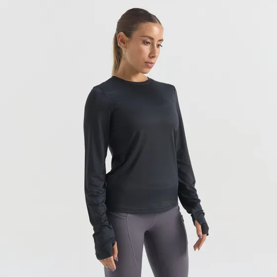 Remera Deportiva Manga Larga Negra Airlight Atomik Mujer
