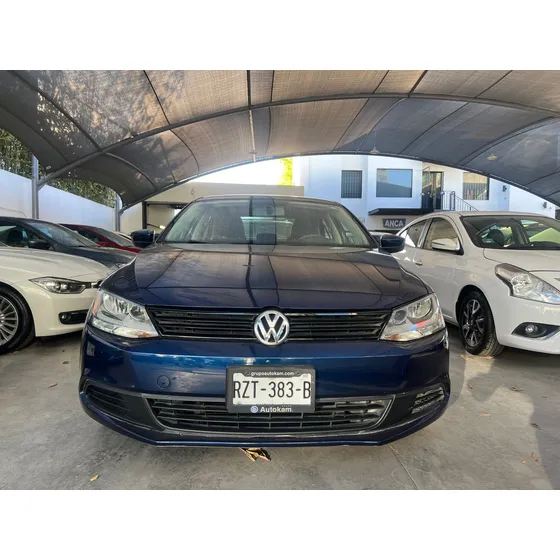 Volkswagen Jetta 2.0 L4 Mt