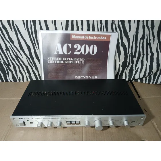 Amplificador Cygnus Model Ac 200 (c/ Cópia Do Manual)