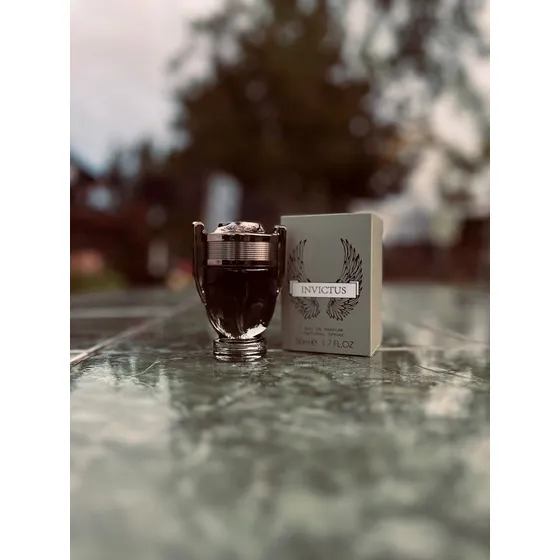 Perfume Invictus Clásico