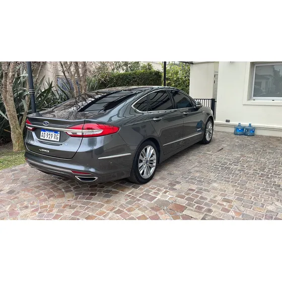 Ford Mondeo Big Male Hibrido