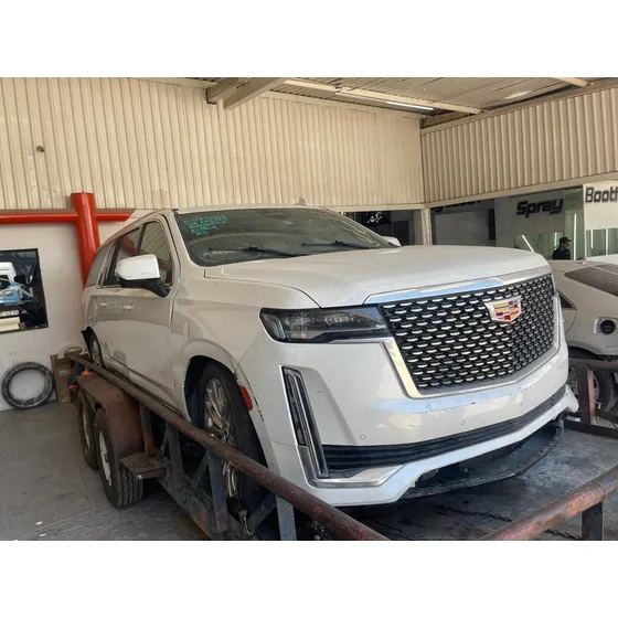 Cadillac Escalade 6.2 Plinum 4x4 At
