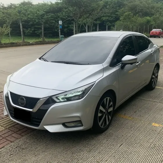 Nissan Versa 2022 Exclusive