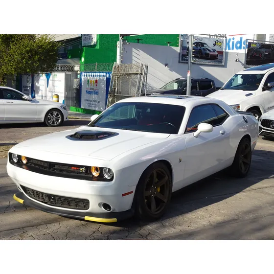 Dodge Challenger 6.5l Sc Pack At