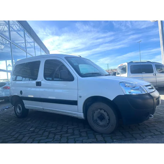 Peugeot Partner Furgon Confort 1.6 115 5 Plazas