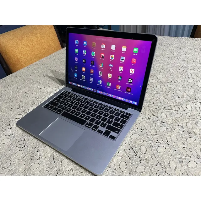 Macbook Pro 13 Retina Display 256gb Ssd 8gb Ram & Pro Apps