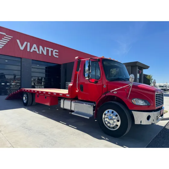 Camion Freightliner M2 Seminuevo Año 2017 C/ Grua Tipo Rampa