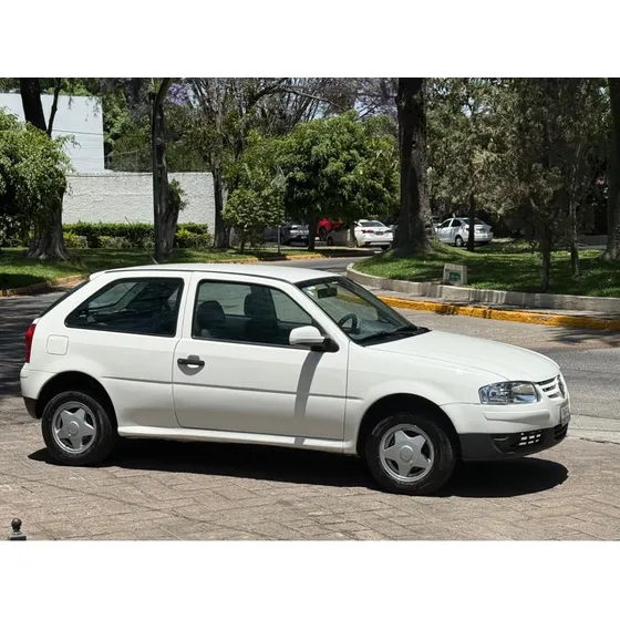 Volkswagen Pointer 1.6 City Mt