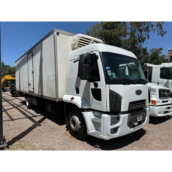 Ford Cargo 1722 Con Furgón Térmico Y Equipo De Frio