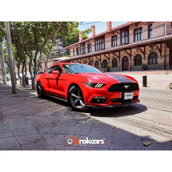 Ford Mustang 3.8 Coupe 3.7 V6 At