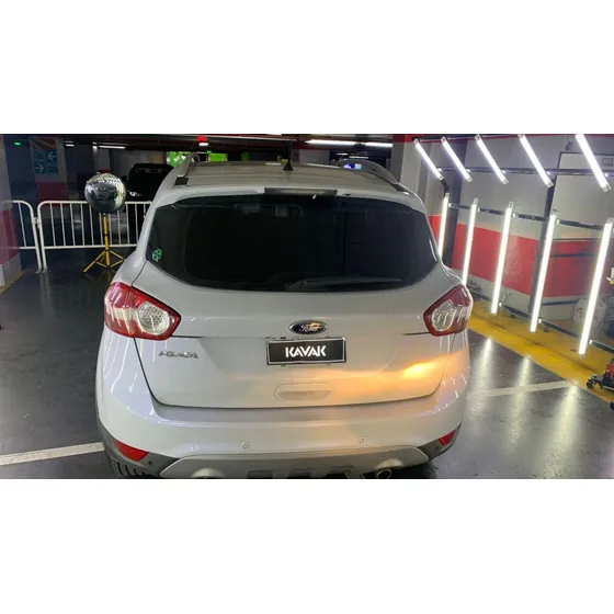 Ford Kuga 2.5t Titanium L At 4x4