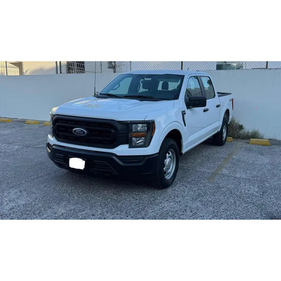 Ford F-150 Xl Crew Cab 4x4 V6