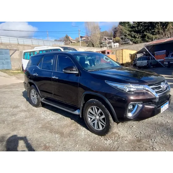 Toyota Hilux Sw4 2.8 Srx 177cv 4x4 7as At
