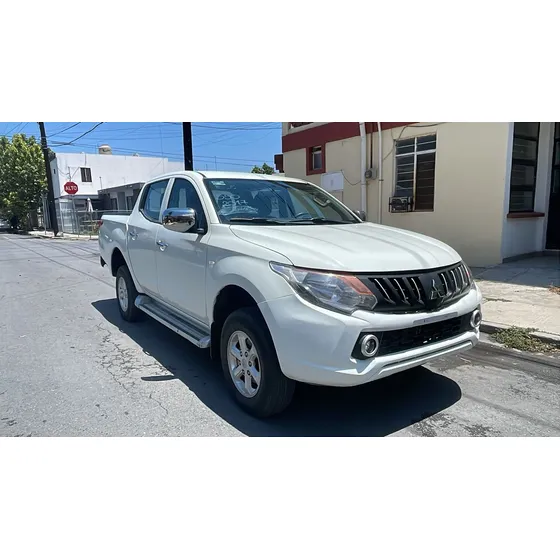Mitsubishi L200 2.5 Di-d Cabina Doble 4x4 Mt