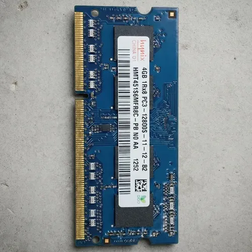 Memória RAM 4GB SK hynix DDR4 2400MHz SODIMM para Notebooks