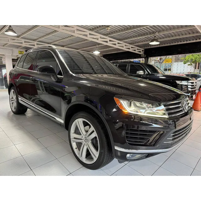 Volkswagen Touareg V6