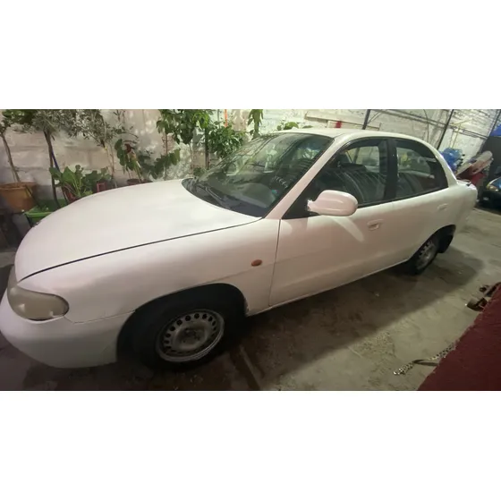 Daewoo Nubira 1.6 Sedan