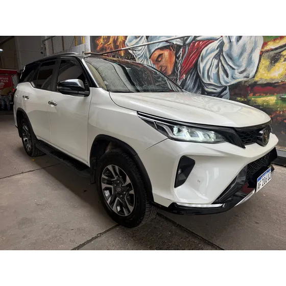 Toyota Hilux Sw4 2.8 Tdi Diamante Ii 4x4 7as 6at